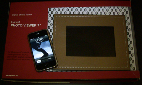 Parrot Digital Photo Viewer