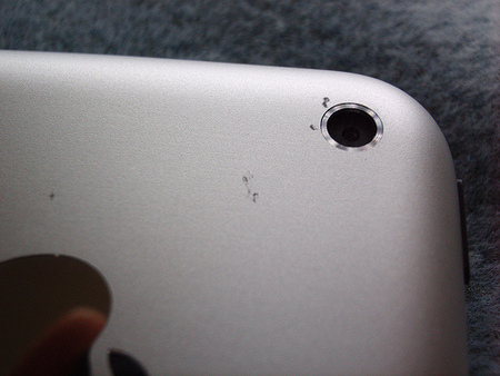 Belkin Acrylic Case scratches iPhone